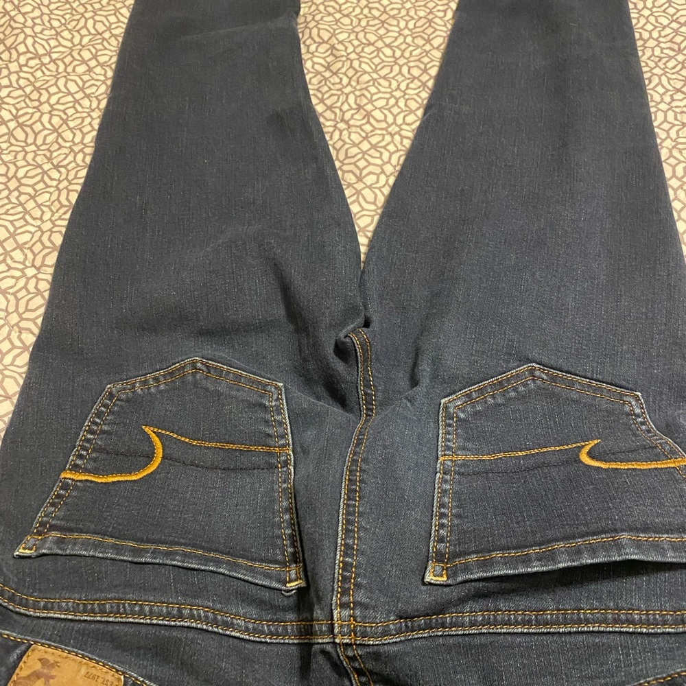 American Eagle blue jeans